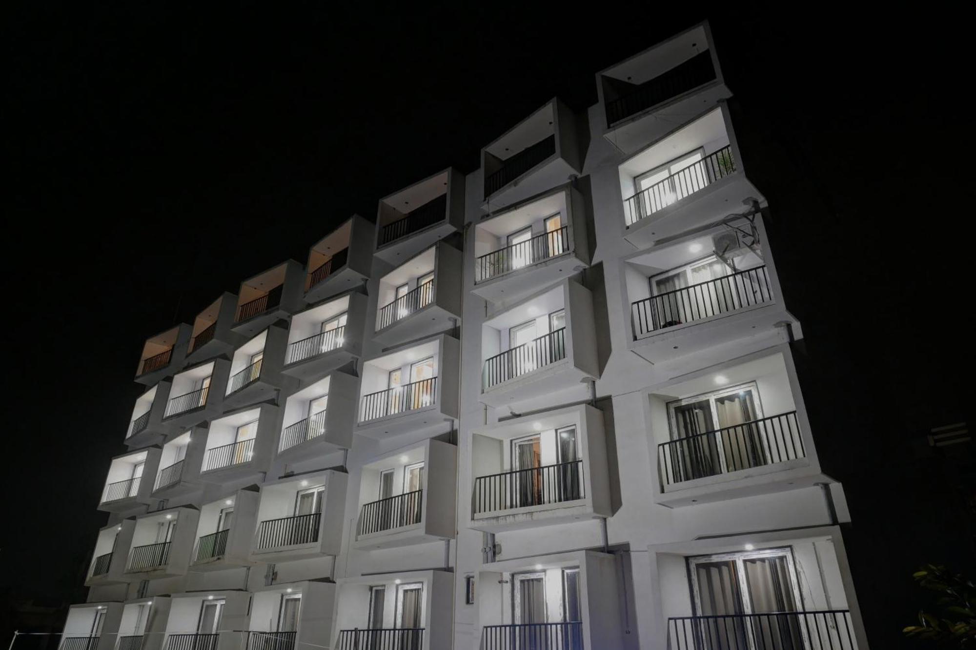 ホテル Townhouse Navneeta Grand Kakarmatha エクステリア 写真